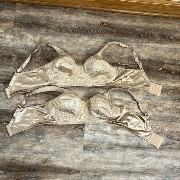 Playtex 18 Hour Bra Ultimate Lift & Support 38 D Nude Wireless Full Coverage 2pk - Picture 7 of 15